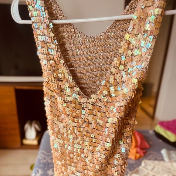 Tops - Party Peach knitted sequenced top